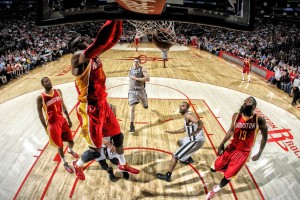 AC米兰新闻-“华金·托比利亚的强硬防守与高效突破，带领阿根廷美洲狮队走向未来”