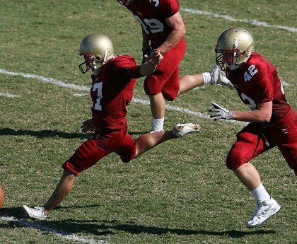 AC Milan官方APP下载-76人新秀在训练中展现出色阅读比赛能力，76人新球员